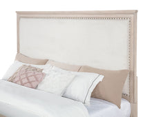 Load image into Gallery viewer, Pembroke 4-piece California King Bedroom Set Washed Oak